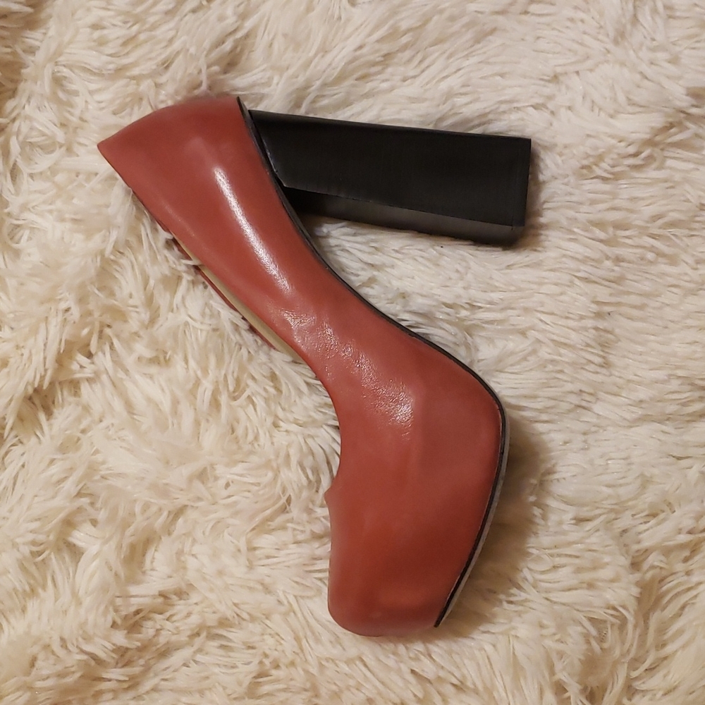 NEW womens stacked heel